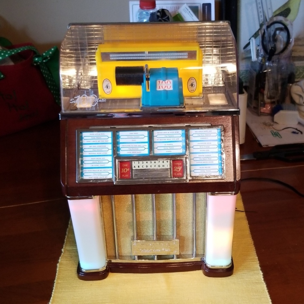 Thomas Collectors Edition radio,  1960
